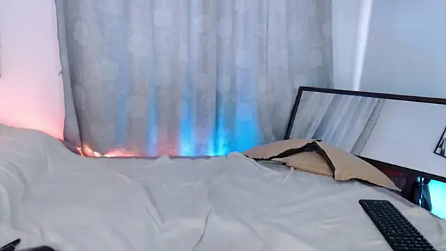 Snapshot of Eve_Blue77 chatting on 01.26.25 Eve Blue77 online show from 01.26.25