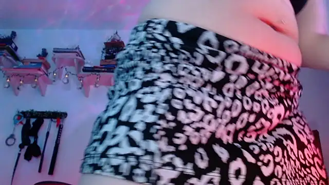 Snapshot of Eve_Blue77 chatting on 03.08.25 Eve Blue77 online show from 03.08.25