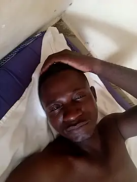 Snapshot of pesaonge chatting on 02.12.25 pesaonge online show from 02.12.25