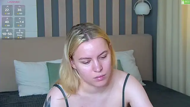 Snapshot of AmaliaBell chatting on 07.26.26 AmaliaBell online show from 07.26.26