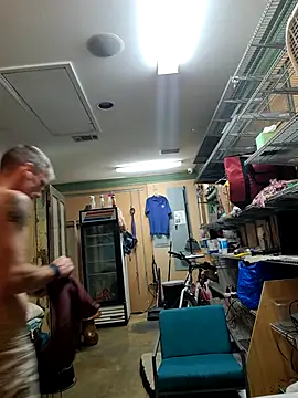 Snapshot of leahcimnikral chatting on 10.06.25 leahcimnikral online show from 10.06.25