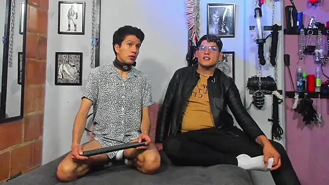 Snapshot of dom2travelersss chatting on 03.14.25 dom2travelersss online show from 03.14.25