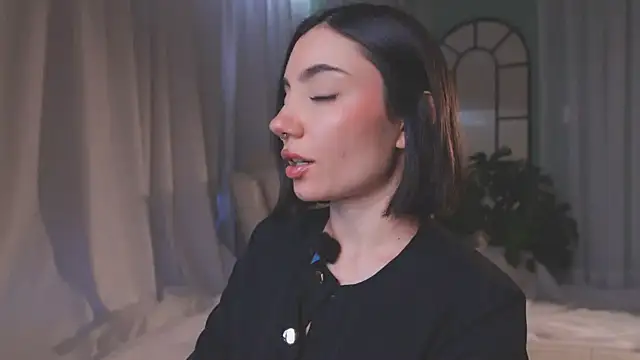 AmyArmstrong online show from 03.31.26