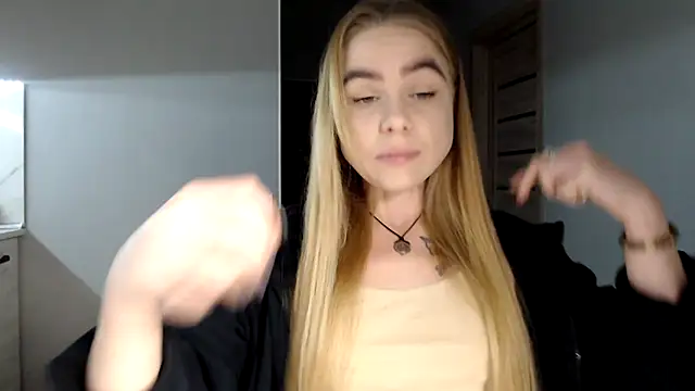 Snapshot of Sunbeam_ chatting on 01.24.25 Sunbeam online show from 01.24.25