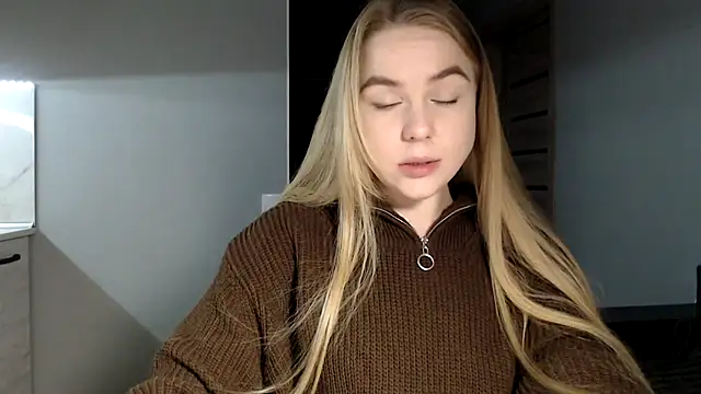 Snapshot of Sunbeam_ chatting on 02.08.25 Sunbeam online show from 02.08.25