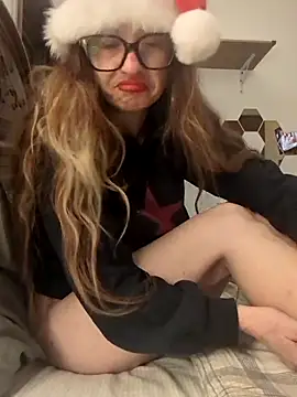 Snapshot of xgabyenlalunax chatting on 12.20.24 xgabyenlalunax online show from 12.20.24