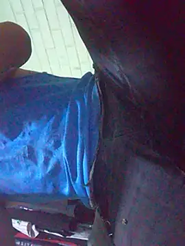 Snapshot of Elcogetuquieres chatting on 02.15.25 Elcogetuquieres online show from 02.15.25