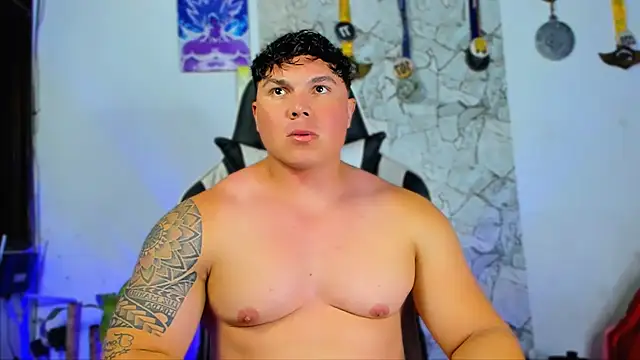 Snapshot of Drakexion21 chatting on 10.06.25 Drakexion21 online show from 10.06.25