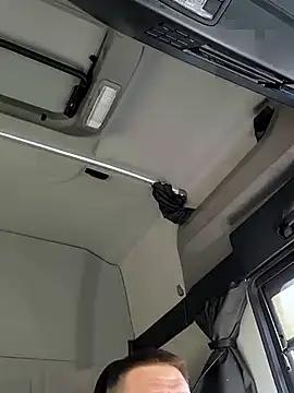 M-1985 online show from 03.18.25