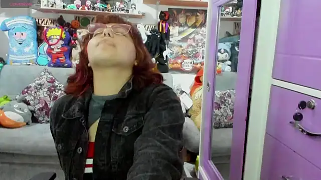 Snapshot of soficammy chatting on 12.07.24 soficammy online show from 12.07.24