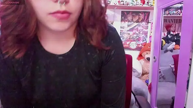 Snapshot of soficammy chatting on 12.11.24 soficammy online show from 12.11.24