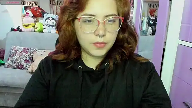 Snapshot of soficammy chatting on 12.23.24 soficammy online show from 12.23.24