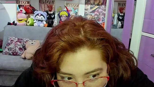 Snapshot of soficammy chatting on 12.23.24 soficammy online show from 12.23.24