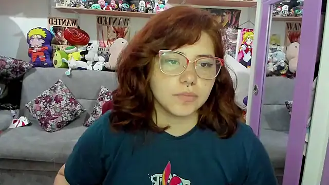 Snapshot of soficammy chatting on 01.06.25 soficammy online show from 01.06.25