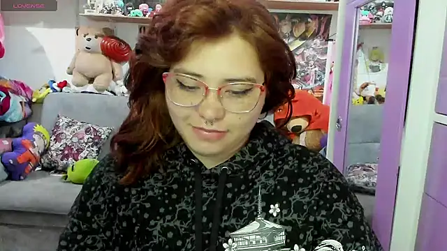 Snapshot of soficammy chatting on 01.13.25 soficammy online show from 01.13.25