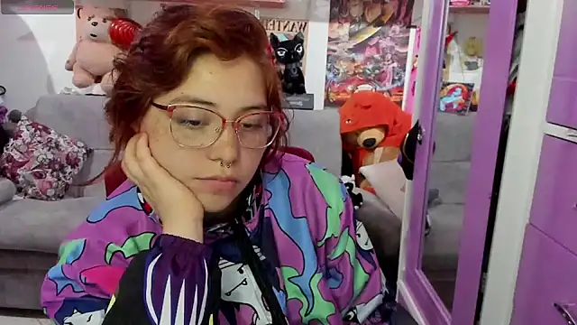 Snapshot of soficammy chatting on 01.15.25 soficammy online show from 01.15.25