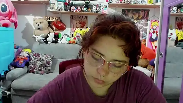 Snapshot of soficammy chatting on 01.18.25 soficammy online show from 01.18.25