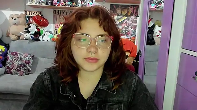 Snapshot of soficammy chatting on 01.20.25 soficammy online show from 01.20.25