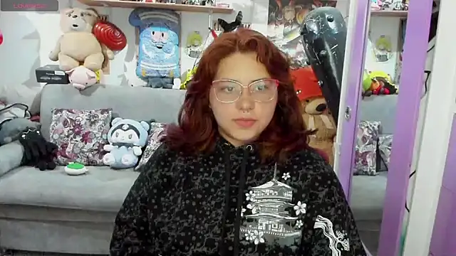 Snapshot of soficammy chatting on 01.25.25 soficammy online show from 01.25.25