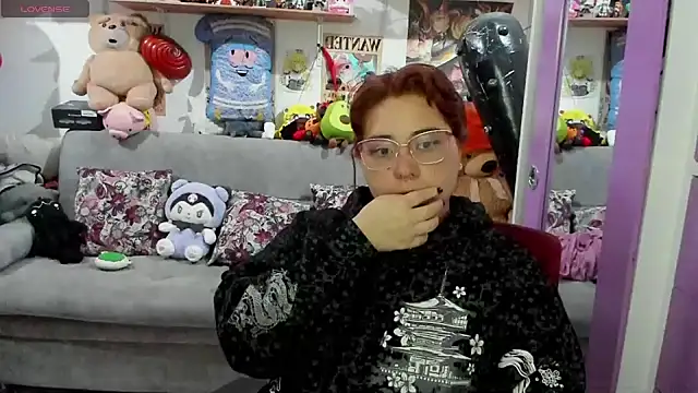 Snapshot of soficammy chatting on 01.25.25 soficammy online show from 01.25.25