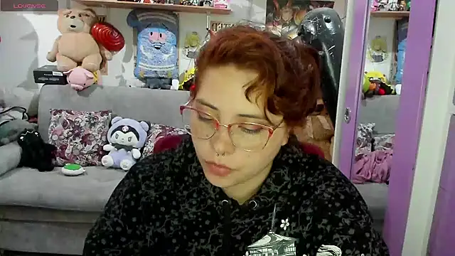 Snapshot of soficammy chatting on 01.26.25 soficammy online show from 01.26.25