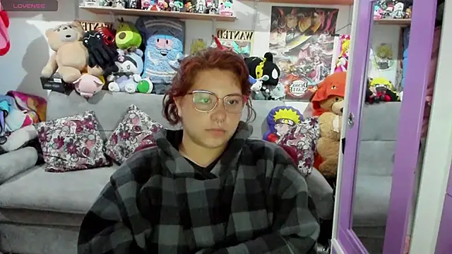 Snapshot of soficammy chatting on 01.27.25 soficammy online show from 01.27.25