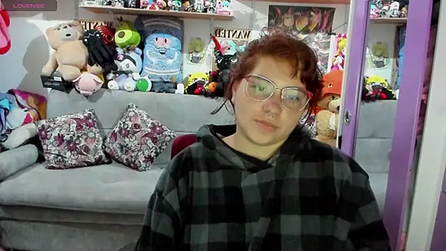 Snapshot of soficammy chatting on 01.27.25 soficammy online show from 01.27.25