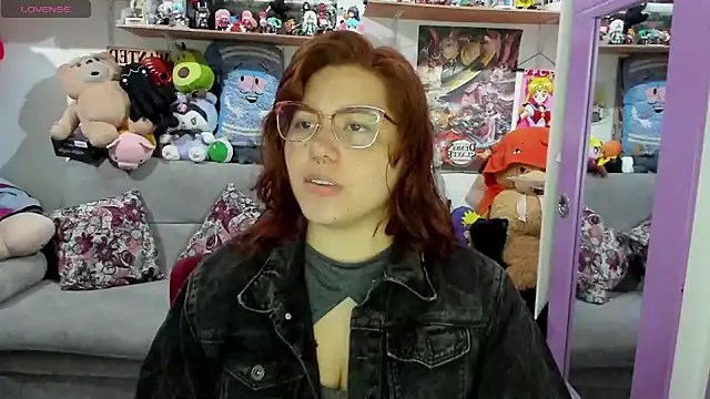 Snapshot of soficammy chatting on 01.27.25 soficammy online show from 01.27.25