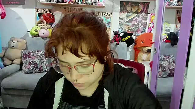 Snapshot of soficammy chatting on 02.09.25 soficammy online show from 02.09.25