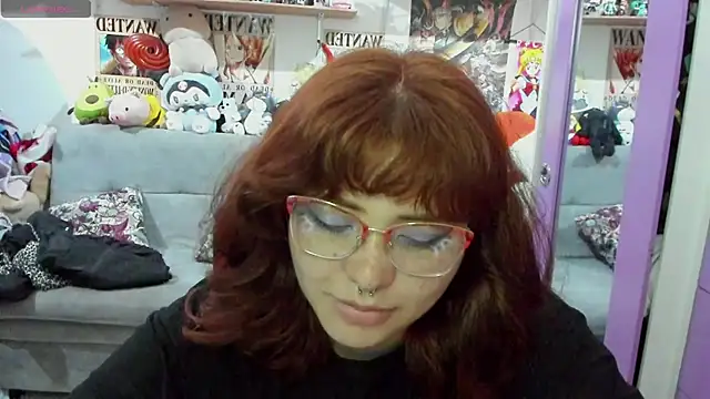 Snapshot of soficammy chatting on 02.10.25 soficammy online show from 02.10.25