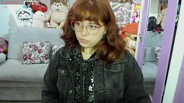 Snapshot of soficammy chatting on 02.18.25 soficammy online show from 02.18.25