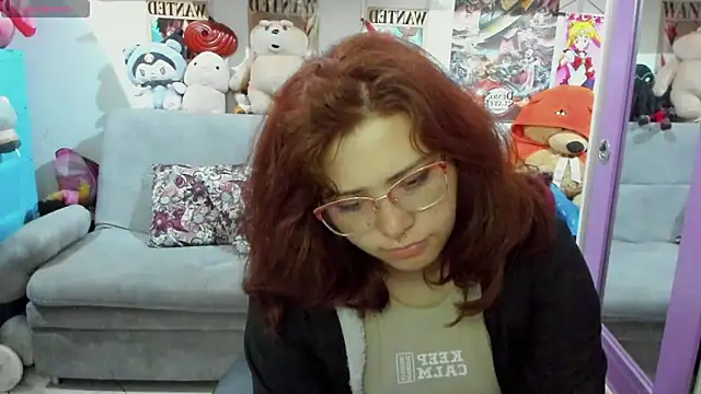 Snapshot of soficammy chatting on 02.19.25 soficammy online show from 02.19.25