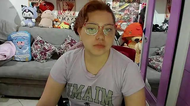 Snapshot of soficammy chatting on 02.23.25 soficammy online show from 02.23.25