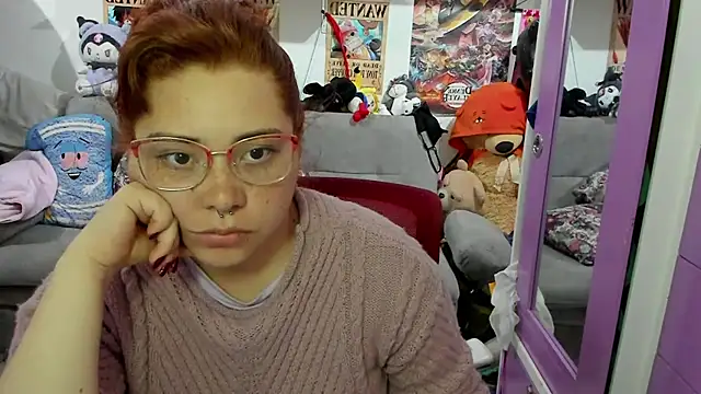 Snapshot of soficammy chatting on 02.24.25 soficammy online show from 02.24.25