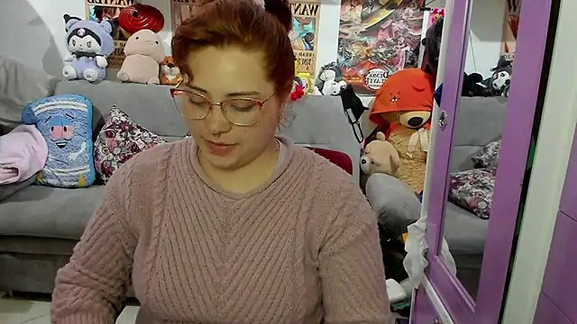 Snapshot of soficammy chatting on 02.24.25 soficammy online show from 02.24.25