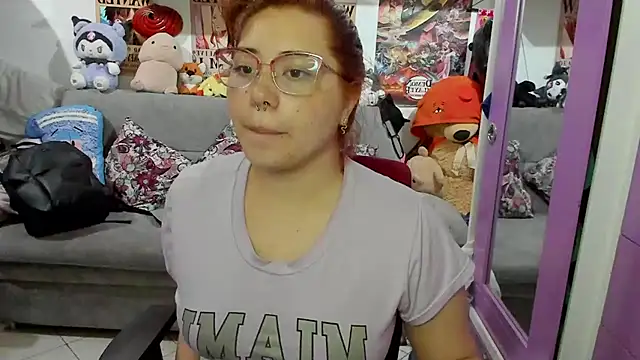 Snapshot of soficammy chatting on 02.24.25 soficammy online show from 02.24.25