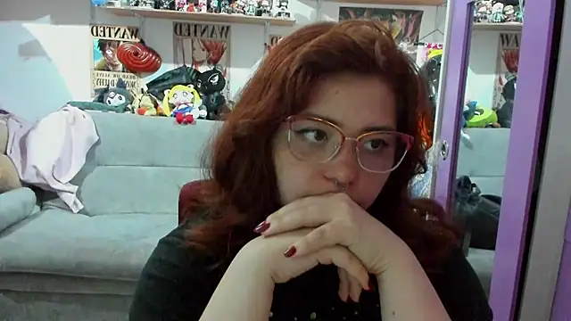 Snapshot of soficammy chatting on 03.05.25 soficammy online show from 03.05.25