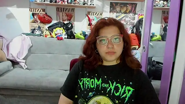 Snapshot of soficammy chatting on 03.06.25 soficammy online show from 03.06.25