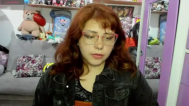 Snapshot of soficammy chatting on 03.08.25 soficammy online show from 03.08.25