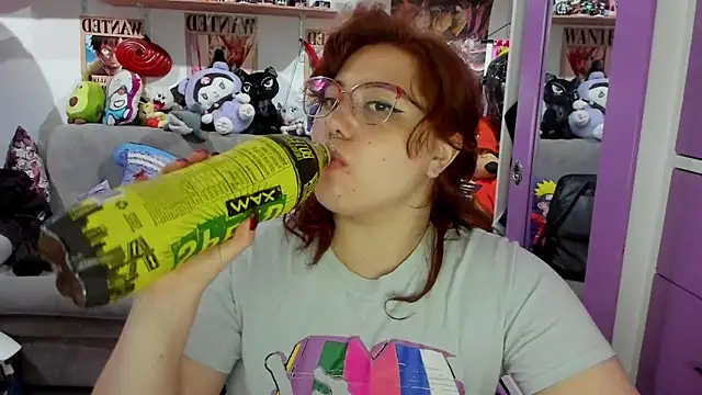 Snapshot of soficammy chatting on 03.12.25 soficammy online show from 03.12.25