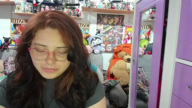 Snapshot of soficammy chatting on 09.16.25 soficammy online show from 09.16.25