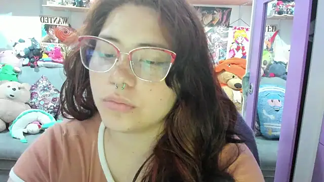 Snapshot of soficammy chatting on 09.17.25 soficammy online show from 09.17.25