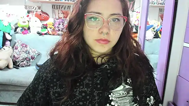 Snapshot of soficammy chatting on 10.23.25 soficammy online show from 10.23.25