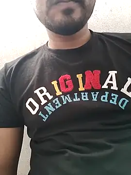 Snapshot of Kolkata___Boy chatting on 12.13.24 Kolkata Boy online show from 12.13.24