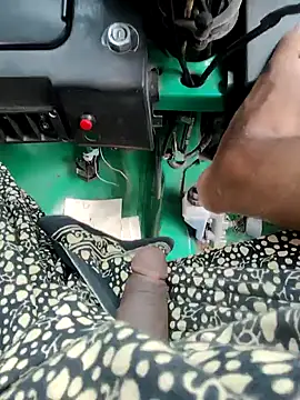 Snapshot of Kolkata___Boy chatting on 12.22.24 Kolkata Boy online show from 12.22.24