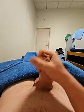 chococr2 online show from 11.26.25